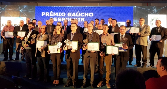Empresa Santa Luiza recebe Troféu no Prêmio Gaúcho DESPOLUIR.